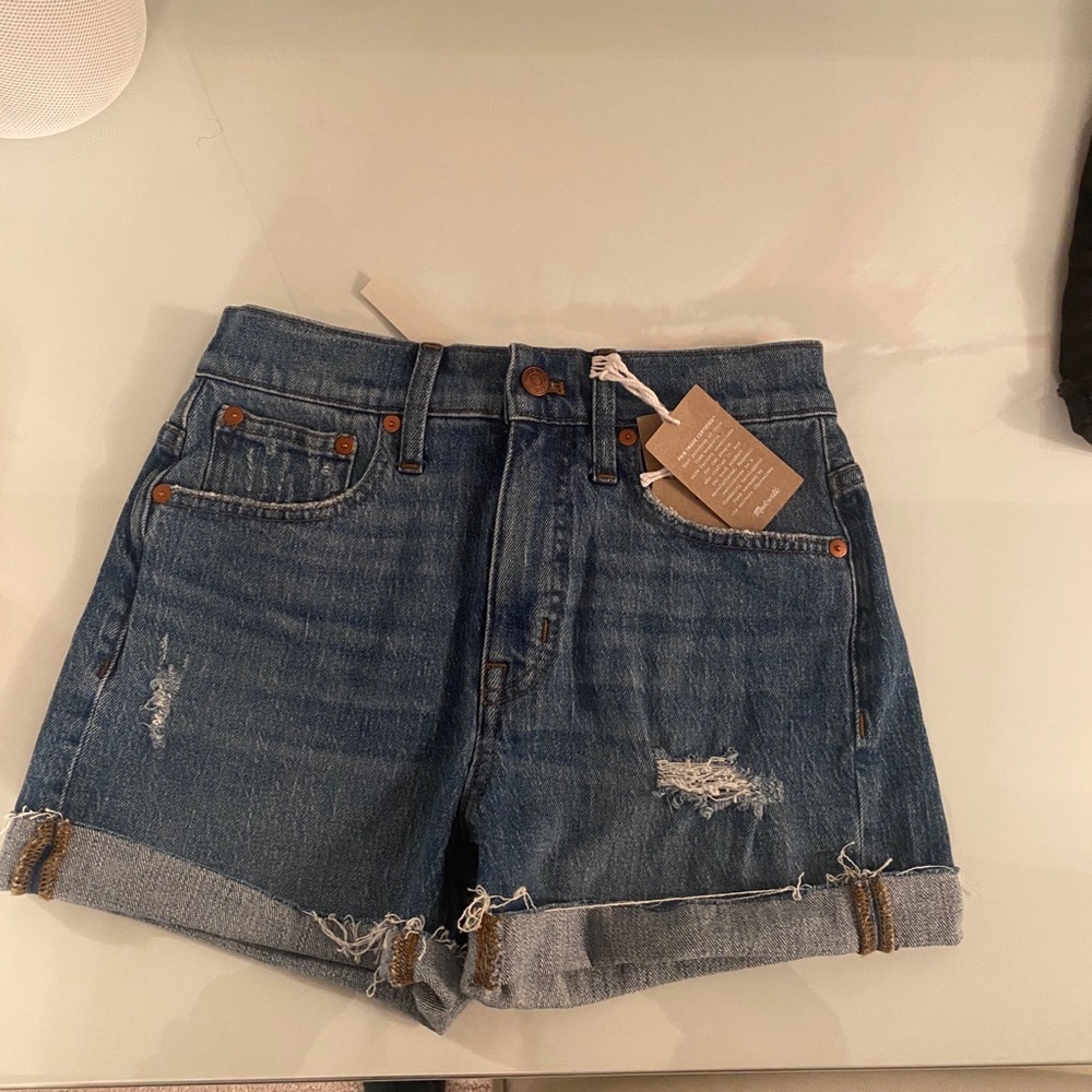 Madewell high rise denim shorts size 24